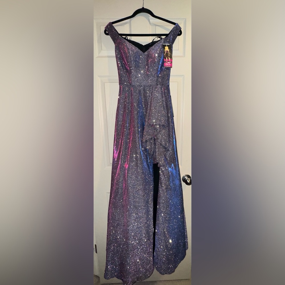 NWT Blondie Nites Off-The-Shoulder Glitter Slit Gown
